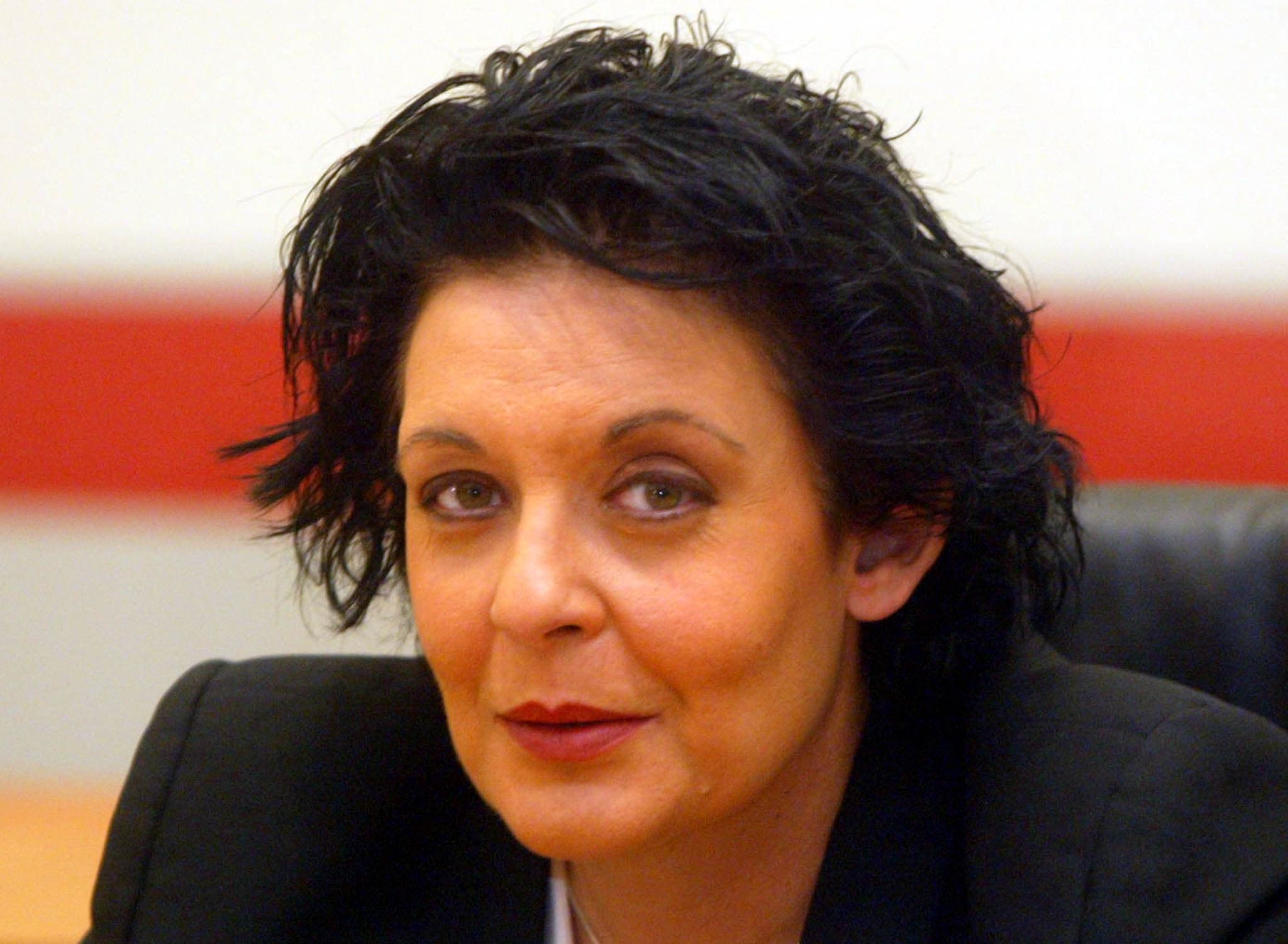 Γαρυφαλλιά (λιάνα) Κανέλλη