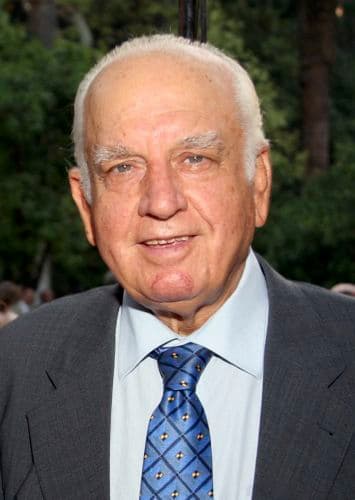 Ιωάννης Σκουλαρίκης